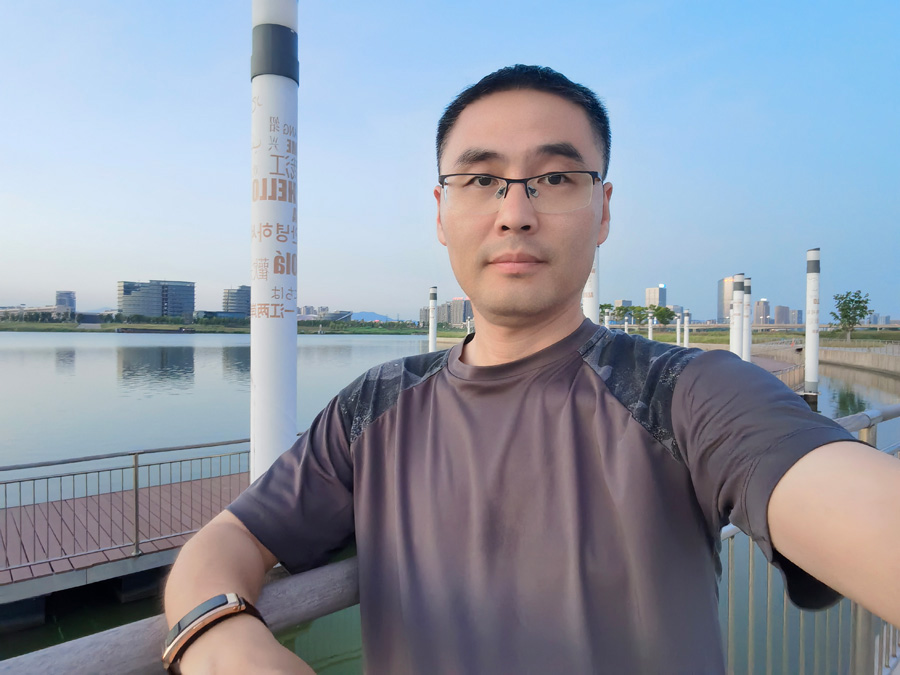 2022年度尊龙凯时医药金鹰斗争者——汤 旗